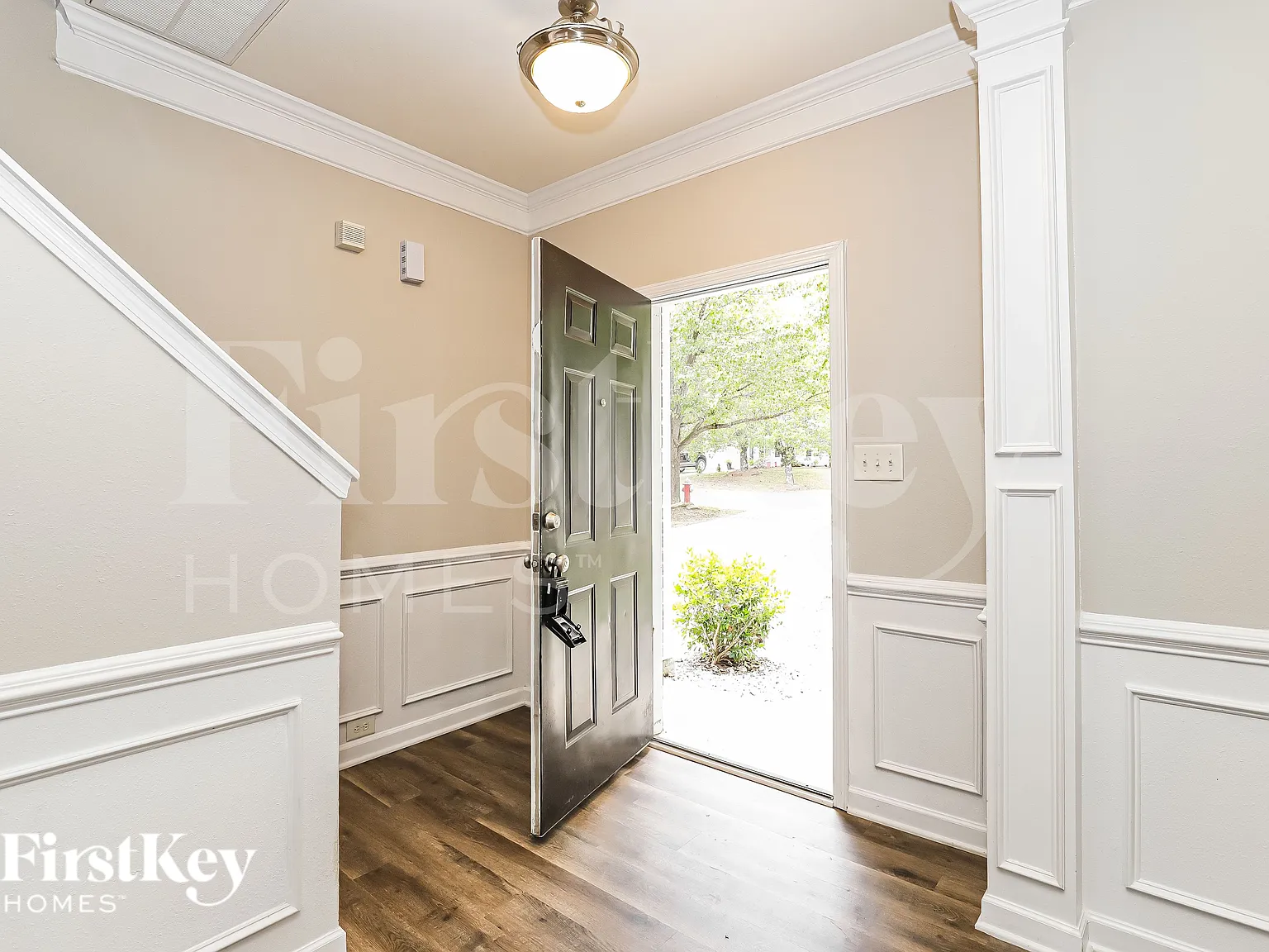 3 bed, 2.5 bath, 2138 sqft, $1,775 — Photo 3