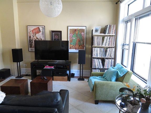 2nd image of 1437 N Bosworth Ave APT 2