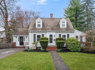 19 Overlook Rd, Needham, MA 02492