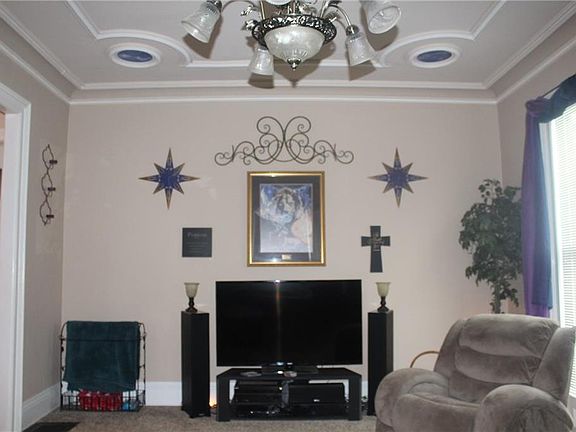 4th image of 22 West Ave