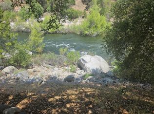 45423 Sierra Dr, Three Rivers, CA 93271