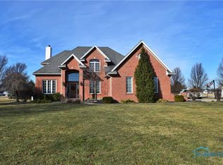 22391 W Red Clover Ln, Curtice, OH 43412