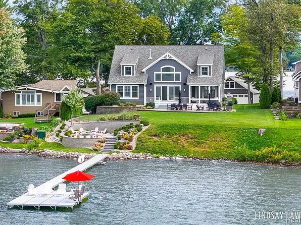 3298 Elmwood Beach Rd, Middleville, MI 49333