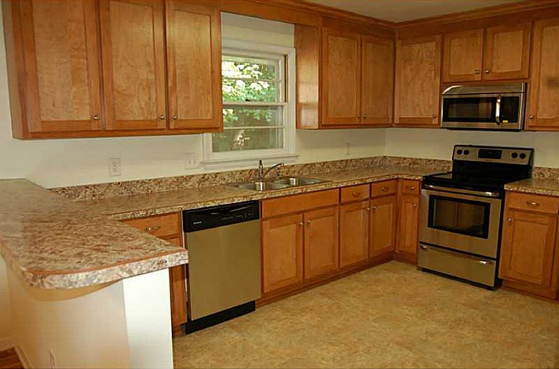 1st image of 860 Colleen Dr