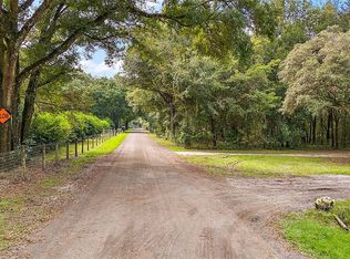1082 NE 135th Grv, Oxford, FL 34484