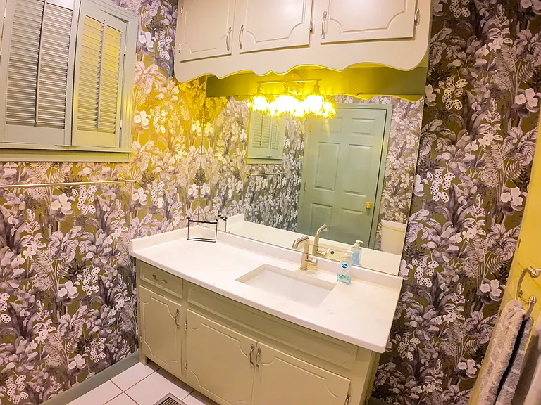 110 Willow Dr — Photo 36