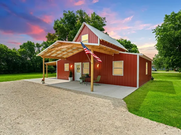 2nd & Oscar, Trenton, TX 75490