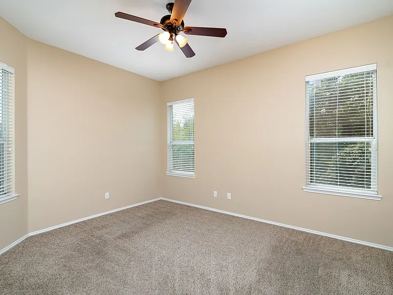 2510 Sedona St — Photo 11