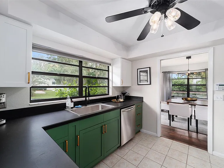 8185 NW 48th Ln — Photo 14