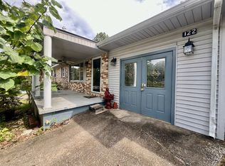 122 E Dixon St, Collinwood, TN 38450