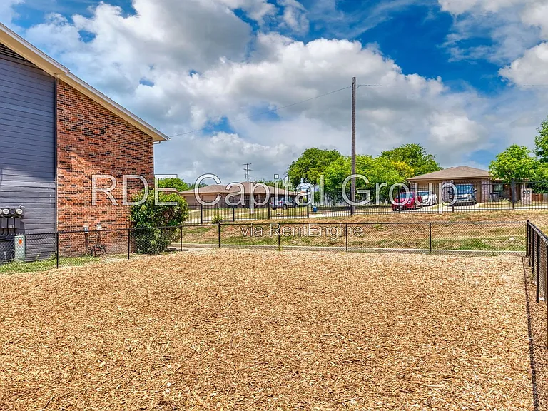 8045 W Elizabeth Ln #222 — Photo 19