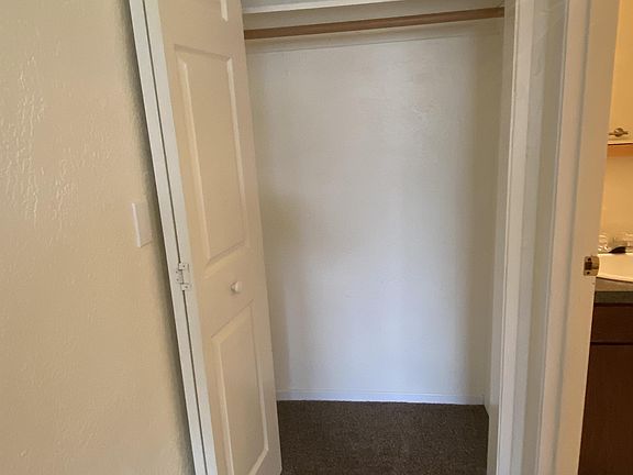 4th image of 180 NE Grant St