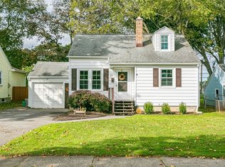 257 Nantucket Rd, Rochester, NY 14626