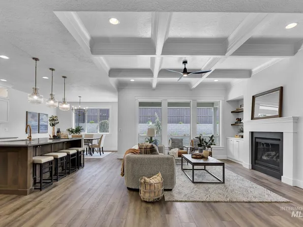 2561 E Galleon Ln, Meridian, ID 83642