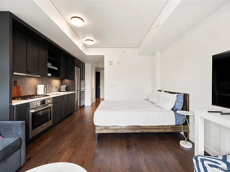 1750 Wewatta St #1305 — Photo 15