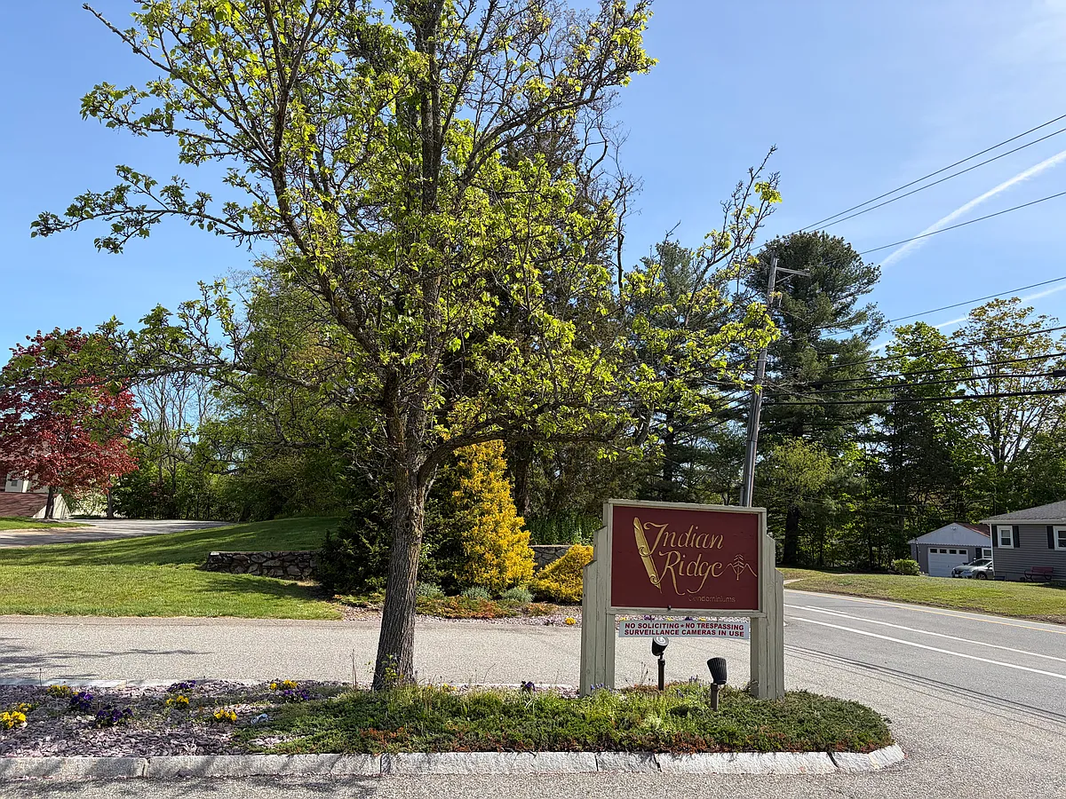 Building Photo - 150 Apache Way