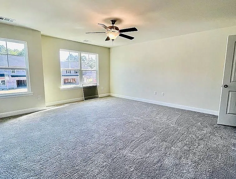 719 Mill Creek Cir #719 — Photo 13