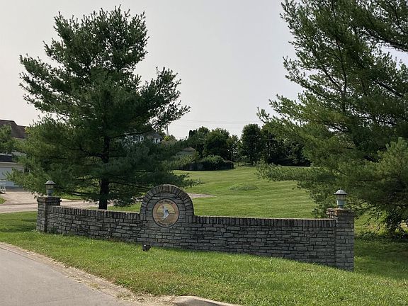 3rd image of 202 Village Dr