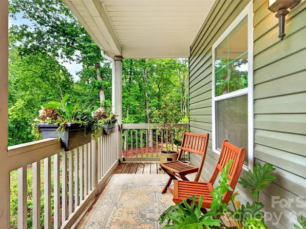 132 Maple Ridge Dr, Old Fort, NC 28762