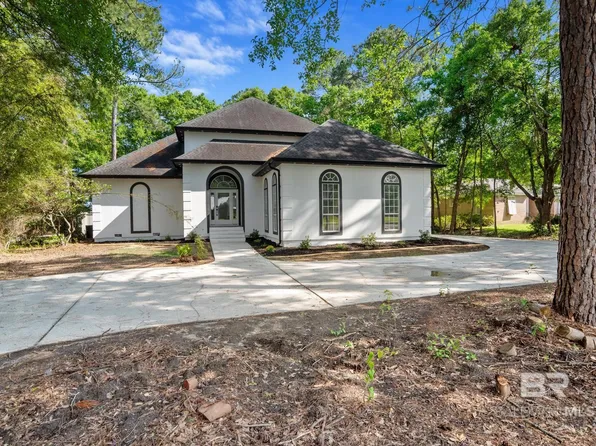 621 Wedgewood Dr, Gulf Shores, AL 36542