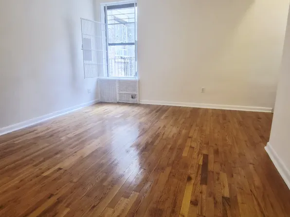 343 West 85th Street image 1 of 4