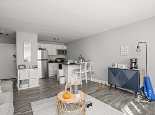 Renovated and Spacious 1BR apartment in Avon Apartments!, Stratford, CT 06615