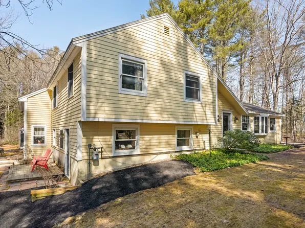 31 Stony Brook Lane, Yarmouth, ME 04096