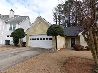 824 Whitehaven Ln, Lawrenceville, GA 30043