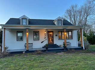 7372 Whitlock Farms Rd, Mechanicsville, VA 23111