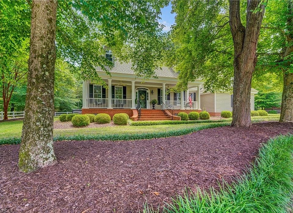1st image of 310 Woodland Dr