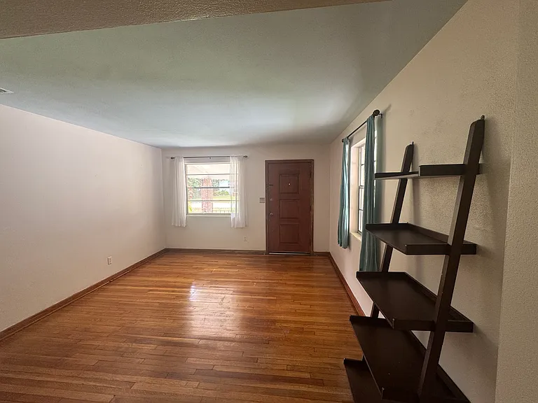 4109 Sudbury Ave — Photo 11