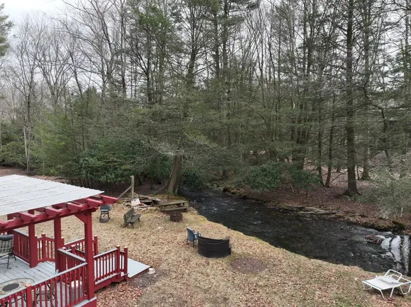 45 Brookside Dr, White Haven, PA 18661