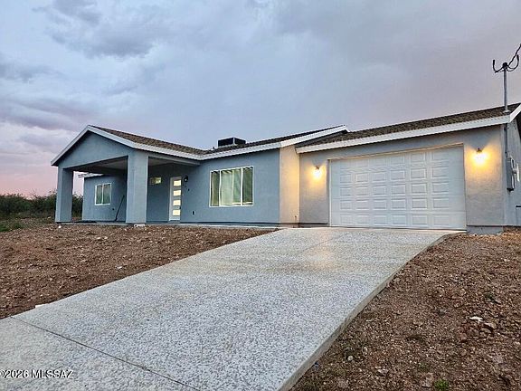 2nd image of 1010 Paseo Lobo Rio