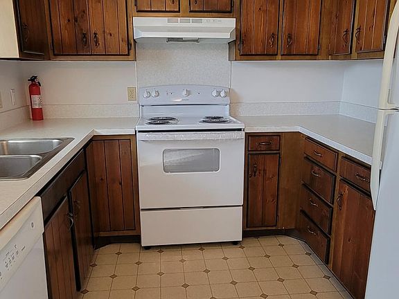 4th image of 5709 Threasa St