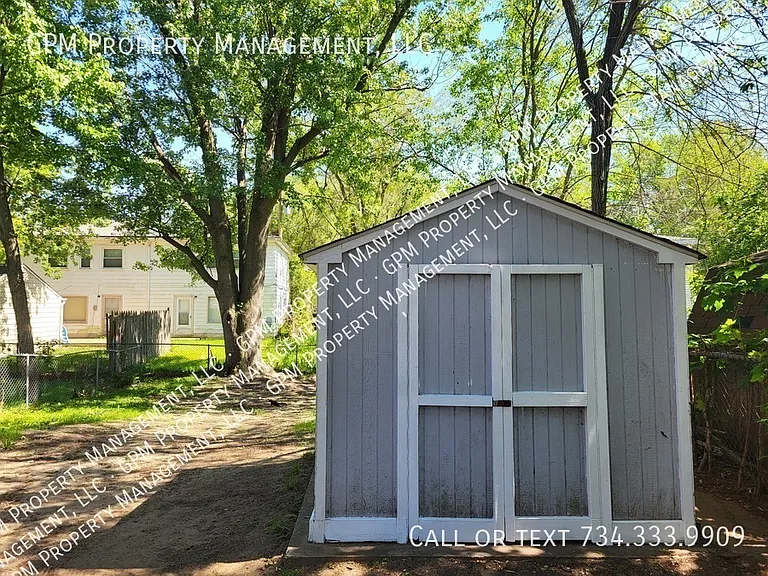 2040 Dryden St — Photo 2