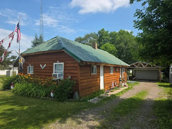 14032 Old 32 Rd, Mountain, WI 54149