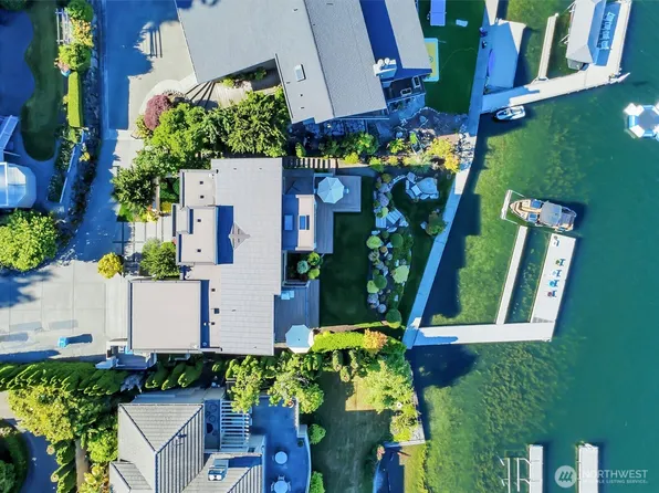 6922 96th Avenue SE, Mercer Island, WA 98040