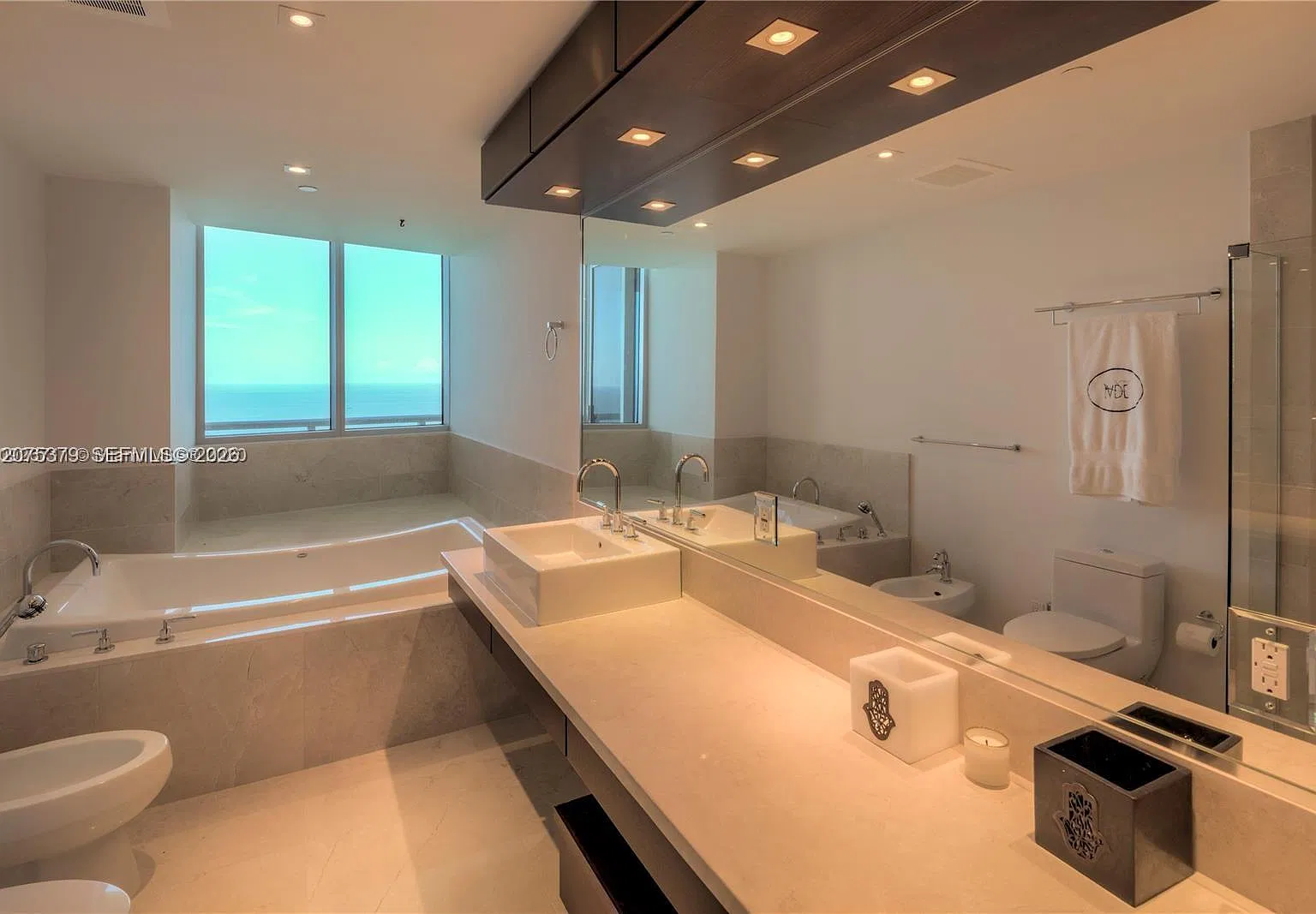 4 bed, 2871 sqft, $22,000 — Photo 2