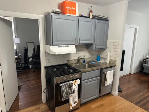 722 E 6th St APT 1R, Boston, MA 02127