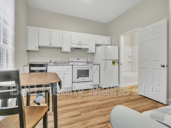 59 Bramhall St APT 100-3, Portland, ME 04102