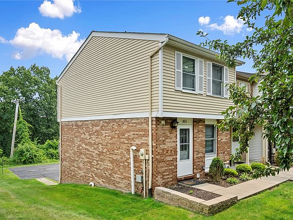 3rd image of 501 Bonnie Brae Dr
