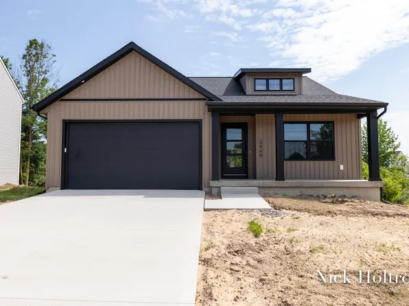 2969 Norway Pine Dr SE, Kentwood, MI 49512