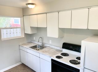 403 S Crooks Rd #3, Clawson, MI 48017