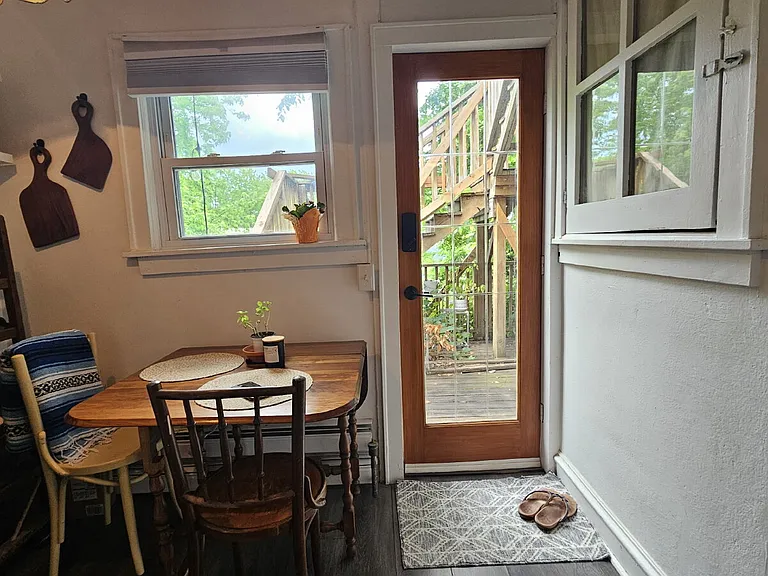 1901 Laurel Ave W #2 — Photo 4