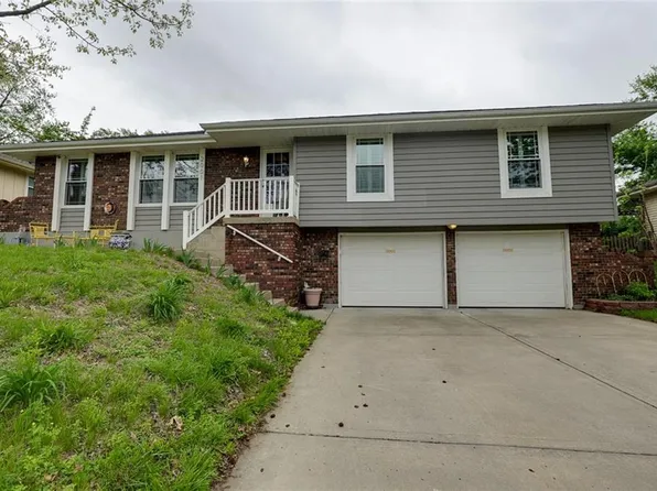 2001 N Concord Rd, Independence, MO 64058