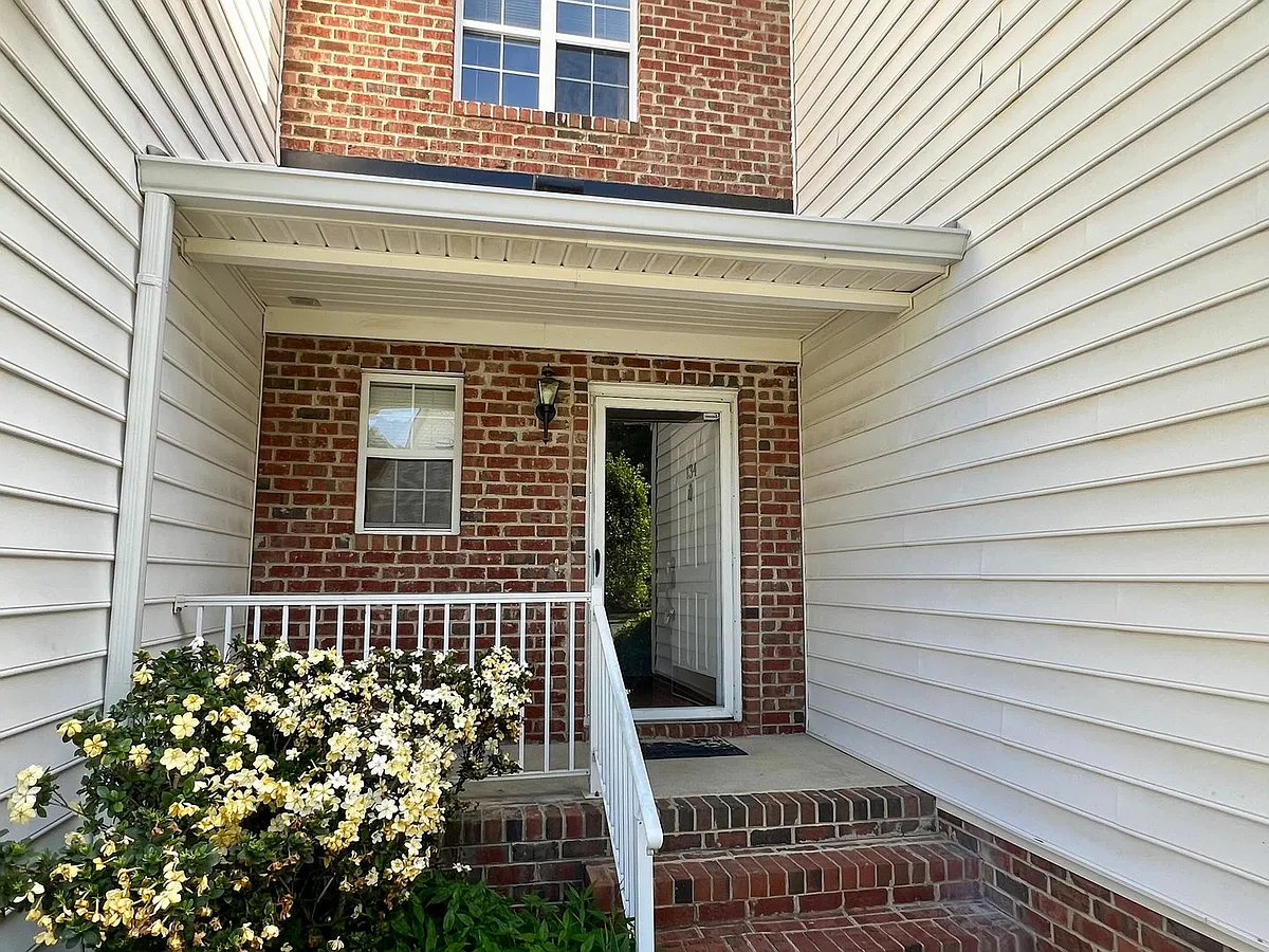 Building Photo - 134 Grande Meadow Way