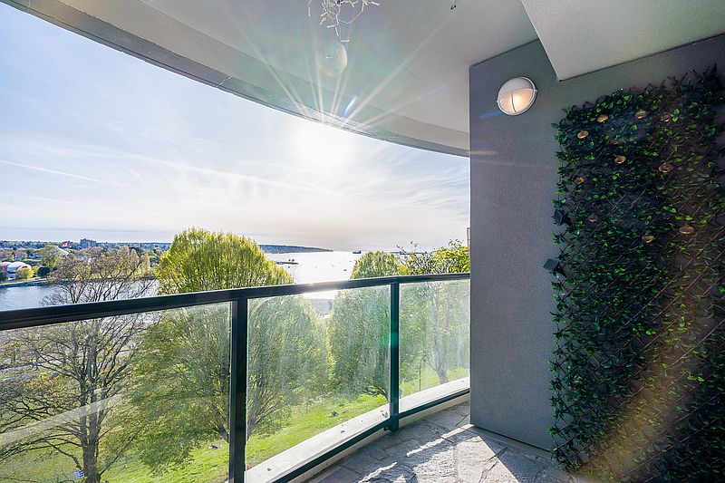 Vancouver Apartment for rent - 2 Bedrooms — photo 2
