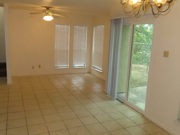502 Green Meadow Blvd #0 — Photo 5