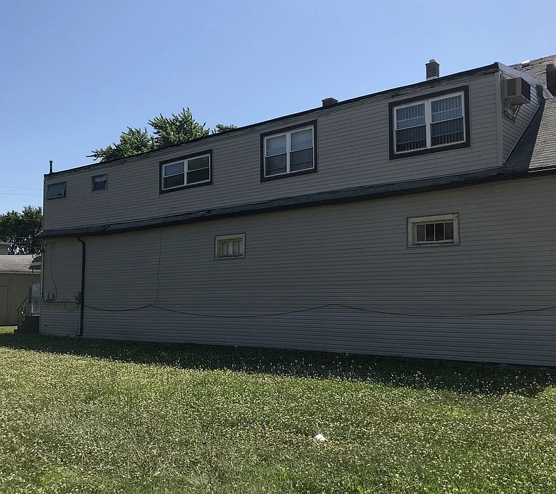 2nd image of 417 155th St