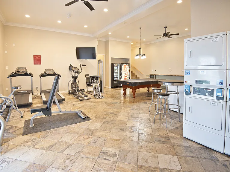Sunset Ridge at La Crescenta — Photo 16